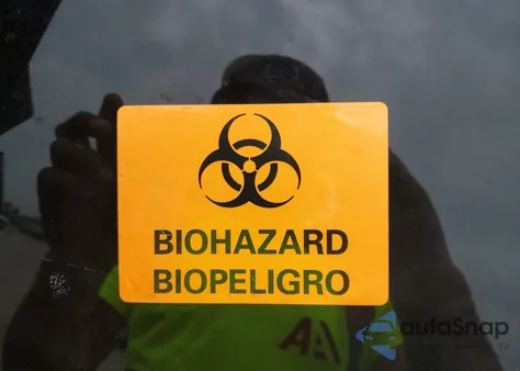 2015 Chevrolet Equinox 2Lt из США, поврежденный, VIN 1GNALCEK4FZ112948